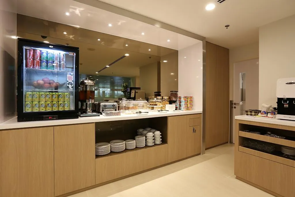 Hotel The Haven By Jetquay - Located In Public Arrival Hall Of Changi Airport Singapour